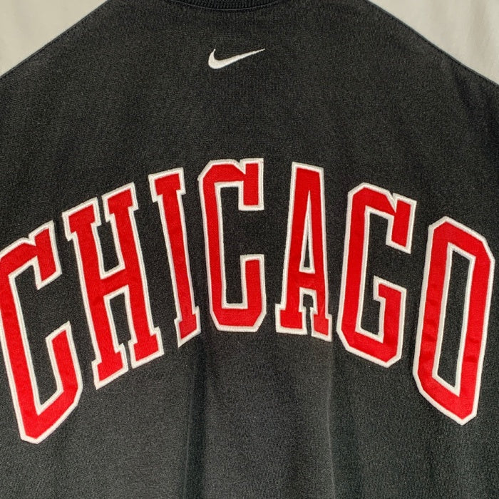 90's~ NIKE ナイキ CHICAGO BULLS シカゴ・ブルズ プルオーバートップス 刺繡 ワッペン ブラック ホワイト レッド Size L 福生店