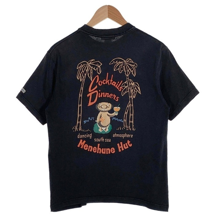 SUN SURF サンサーフ Menehune Hut メネフネ ハット バックプリント 半袖 Tシャツ ブラック USA製 Size S 福生店