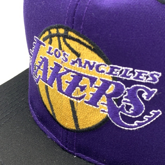 90's Sports Specialties スポーツスペシャリティーズ ロサンゼルスレイカーズ スナップバックキャップ パープル ブラック 福生店