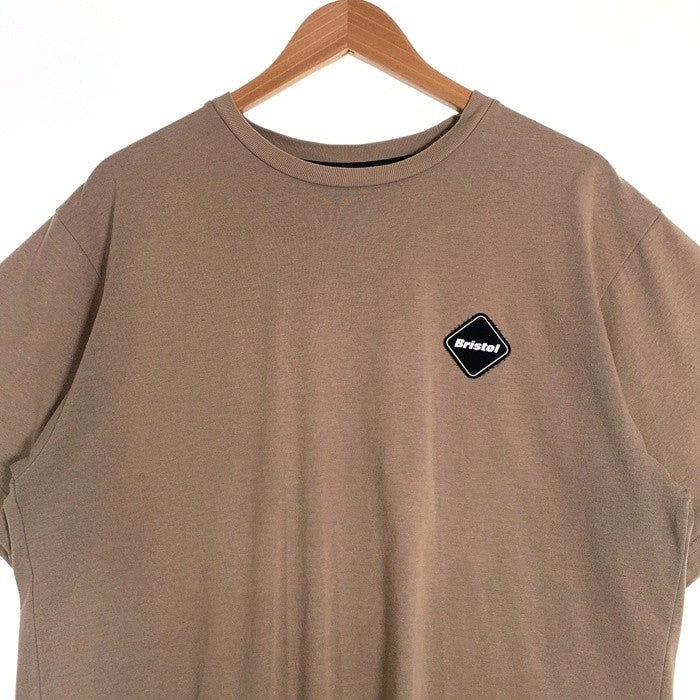 F.C.Real Bristol エフシーレアルブリストル 23AW LETTERED EMBLEM TEE 半袖 Tシャツ ベージュ FCRB-232086 50 Size XL 福生店