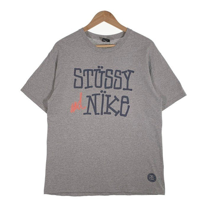 STUSSY ステューシー NIKE ナイキ プリント Tシャツ グレー Size M 福生店