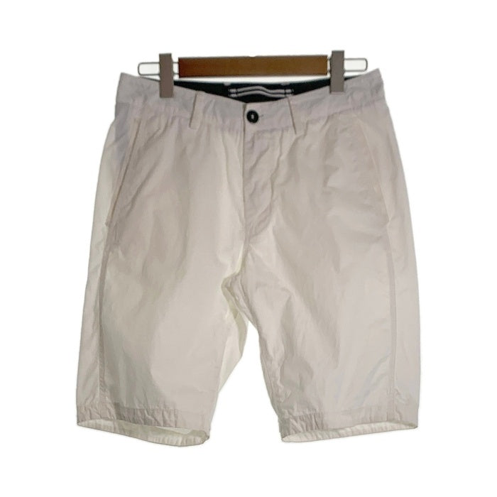 STONE ISLAND ストーンアイランド BERMUDA SHORT バミューダショーツ ショートパンツ ホワイト 6615L15WN Size 31 福生店