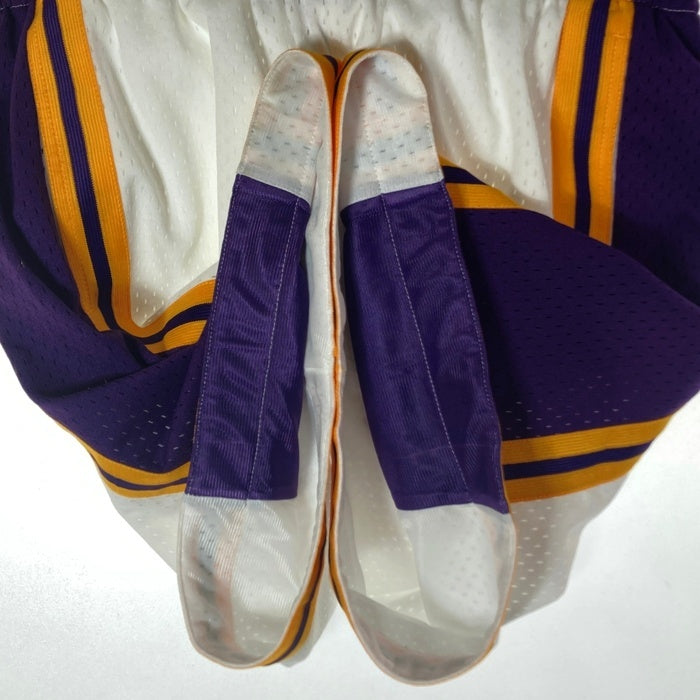 Mitchell&Ness ミッチェルアンドネス SWINGMAN COLLECTION ロサンゼルス・レイカーズ バスケットパンツ バスパン ホワイトxパープル sizeL 瑞穂店