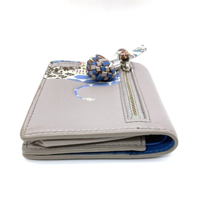 TORY BURCH トリーバーチ 二つ折り財布 像刺繡 グレー 瑞穂店