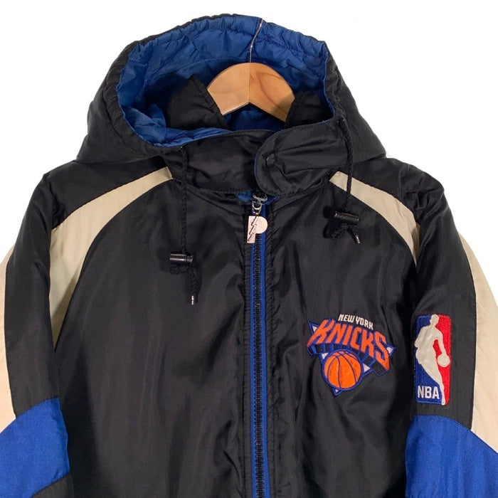 90's PRO PLAYER NBA NY KNICKS ニックス ナイロン ジップアップジャケット パーカー 中綿 ブラック ブルー Size L 福生店