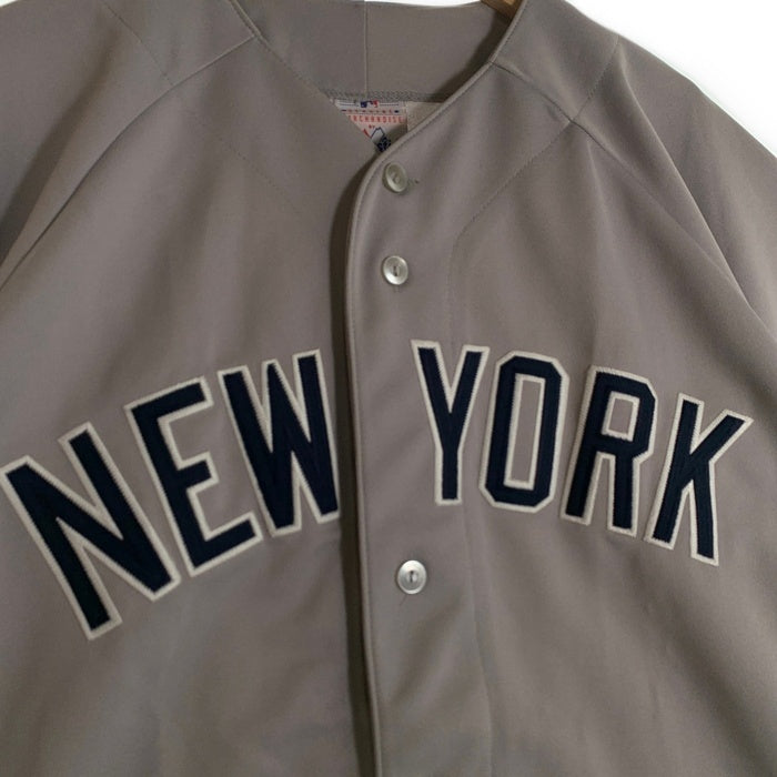 90's majestic マジェスティック Newyork Yankees ニューヨーク ヤンキース 半袖 ベースボールシャツ グレー Size XL 福生店