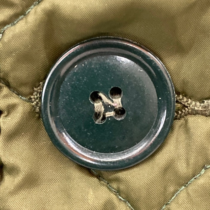 イギリス軍 ダブルボタン キルティング ライナージャケット オリーブ size170/112 瑞穂店