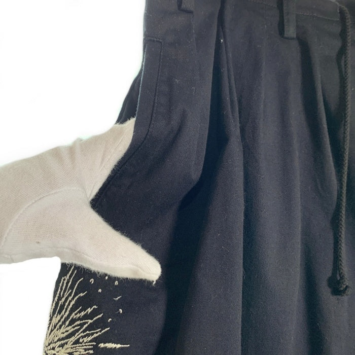 S'YTE サイト ヨウジヤマモト FIREWORKS EMBROIDERY BALLOON PANTS 刺繡 バルーンパンツ ブラック UT-P06-001 Size 3 福生店