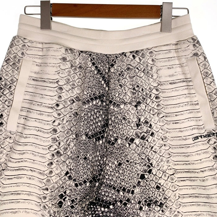 Carhartt WIP カーハート ワークインプログレス Snake AOP Sweat Short スネークプリント スウェットショーツ ショートパンツ ホワイト ブラック Size S 福生店