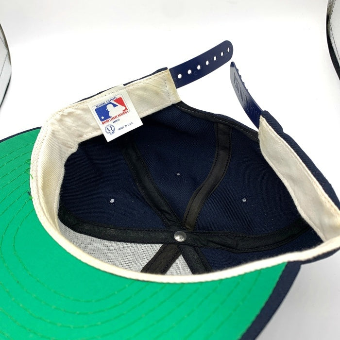 90's~ MLB ニューヨーク・ヤンキース スナップバックベースボールキャップ ネイビー USA製 ANNCO 福生店