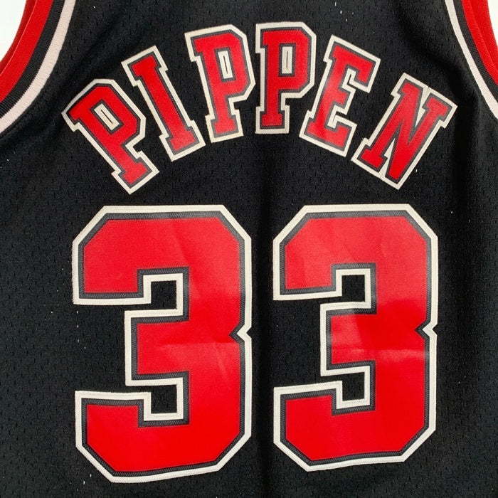 Mitchell&Ness ミッチェルアンドネス NBA シカゴ・ブルズ ピッペン 33 メッシュ ゲームシャツ ユニフォーム ブラック レッド Size L 福生店