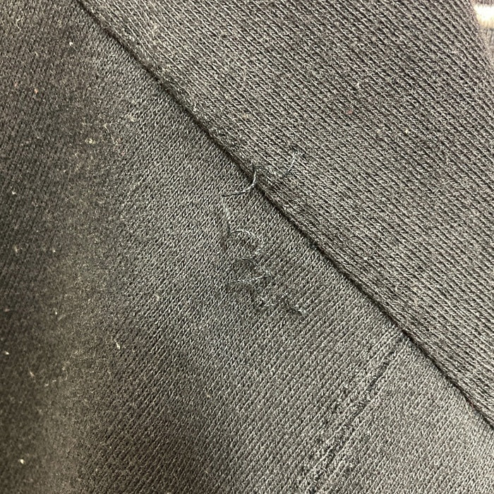 NBA CHICAGO BULLS シカゴ・ブルズ フットボール スウェットトレーナー ブラック レッド 刺繡 Lee Sports Size L 瑞穂店