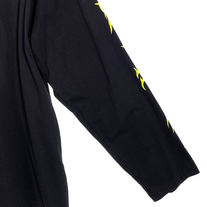 VETEMENTS ヴェトモン 21AW オーバーサイズ ゴシックプリント ロングスリーブTシャツ ヘビーウェイト ブラック UA52TR590X Size M 福生店