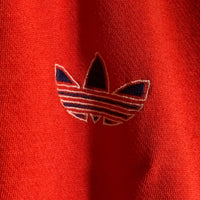 80's adidas アディダス 前V ラグランスリーブ クルーネックスウェットトレーナー レッド Size M-L 相当 福生店