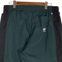 adidas アディダス Rekive ナイロン トラックパンツ グリーン HK7324 Size JP 3XL 福生店