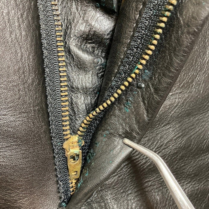 VANSON バンソン レザーパンツ テーパード ブラック 裾切りっぱなし Size 34 瑞穂店
