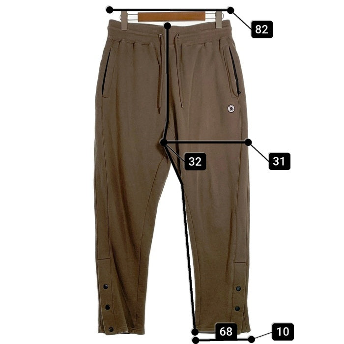EXAMPLE エグザンプル ROUND LOGO PATCH SIDE BUTTON SWEAT PANTS ラウンドロゴ サイドボタン スウェットパンツ カーキ Size XL 福生店