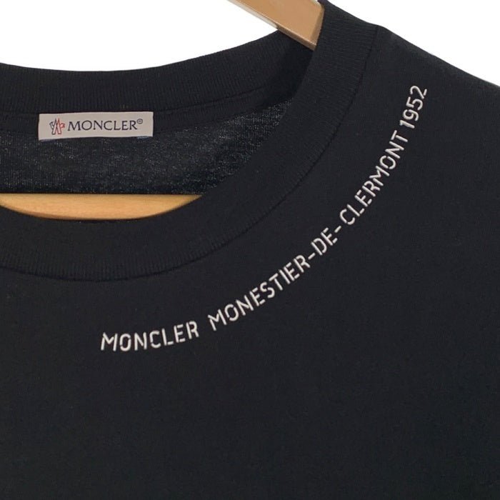 MONCLER モンクレール SS T-SHIRT ショートスリーブTシャツ ブラック ネックロゴプリント ワッペン 23年 J10918C00044 8390T Size M 福生店