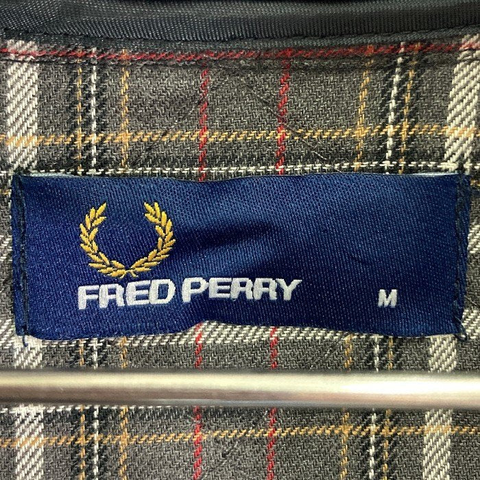 FRED PERRY フレッドペリー パーカー キルティング 肘パッチ チェック柄 刺繡ロゴ グレー sizeM 瑞穂店
