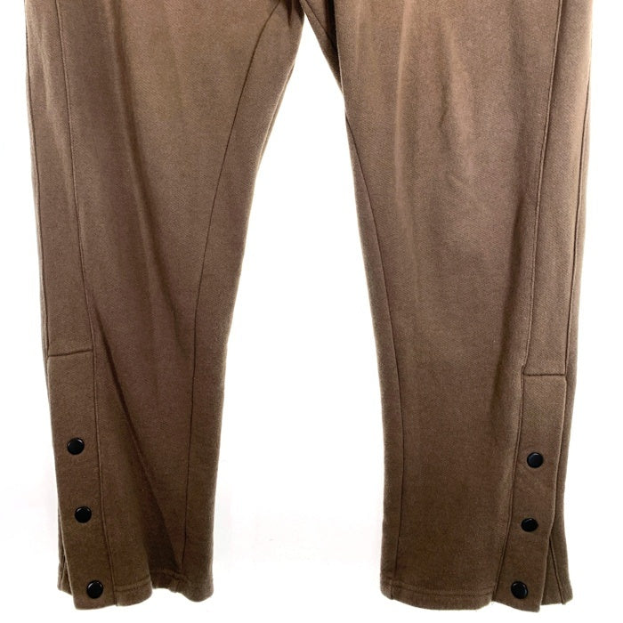 EXAMPLE エグザンプル ROUND LOGO PATCH SIDE BUTTON SWEAT PANTS ラウンドロゴ サイドボタン スウェットパンツ カーキ Size XL 福生店