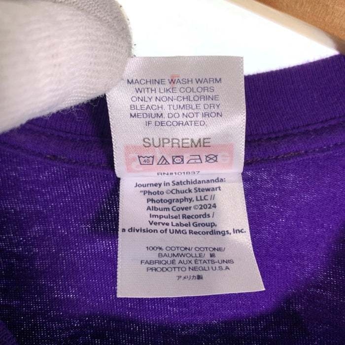 SUPREME シュプリーム 24SS Satchidananda Tee サッチダーナンダ プリントTシャツ パープル Size L 福生店