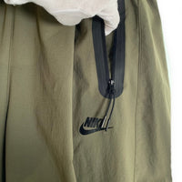 NIKE ナイキ TECH WOVEN OPEN HEM PANT テック ウーブン オープン ヘム パンツ オリーブ HM7159-223 Size M 福生店
