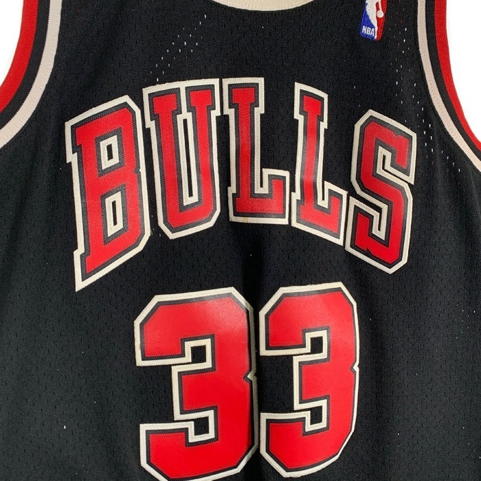 Mitchell&Ness ミッチェルアンドネス NBA シカゴ・ブルズ ピッペン 33 メッシュ ゲームシャツ ユニフォーム ブラック レッド Size L 福生店
