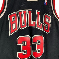 Mitchell&Ness ミッチェルアンドネス NBA シカゴ・ブルズ ピッペン 33 メッシュ ゲームシャツ ユニフォーム ブラック レッド Size L 福生店