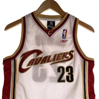 Reebok リーボック NBA Cleveland Cavaliers クリーブランド キャバリアーズ 23 LeBron James レブロン ジェームス ゲームシャツ ユニフォーム ホワイト ゴールド レッド Size M 福生店