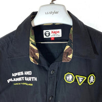AAPE エーエイプ AAPSRM8317XXC UNVS GRAPHIC SHIRT UNVS グラフィック シャツ ブラック sizeXL 瑞穂店