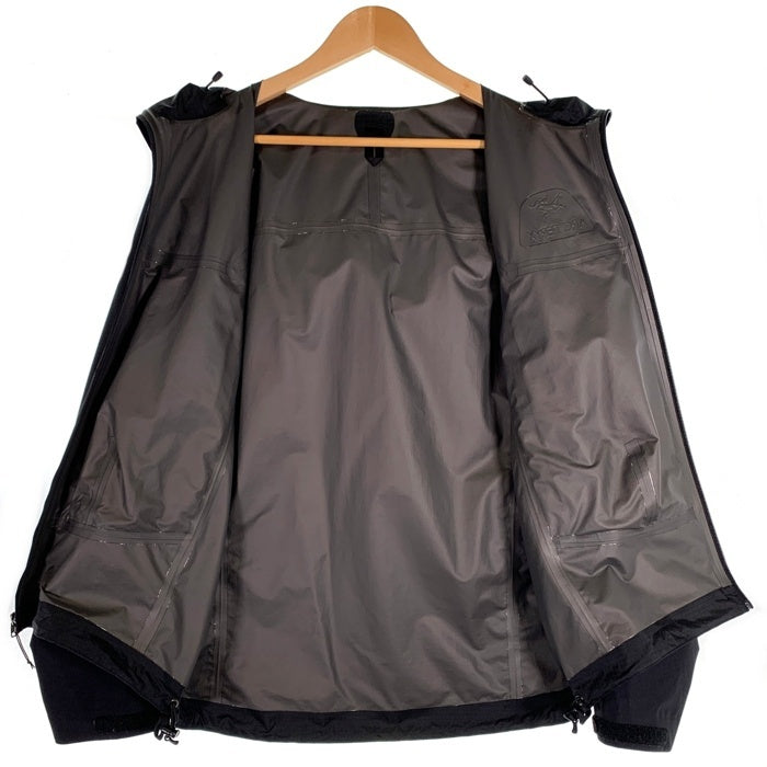 ARC`TERYX アークテリクス  Beta SL Jacket ベータ ナイロンジャケット マウンテンパーカー GORE-TEX ブラック 10968-89497-12/15 Size S 福生店