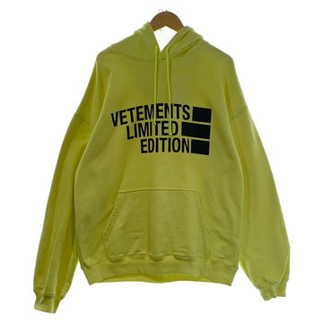 VETEMENTS ヴェトモン Logo-Printed Hoodie フロントロゴプリント プルオーバースウェットパーカー イエロー 蛍光 オーバーサイズ UE51TR820Y Size XS 福生店