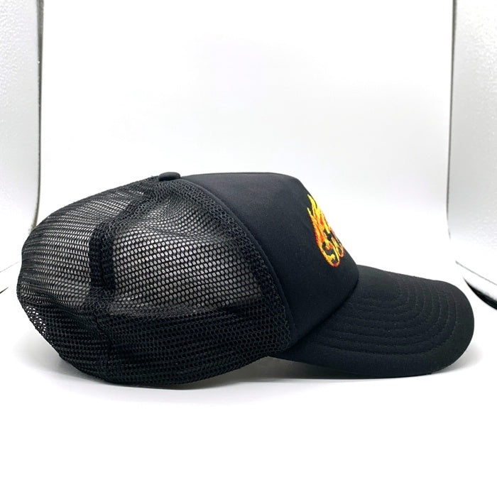 STUSSY ステューシー フレイムロゴ刺繡 トラッカーキャップ メッシュ スナップバック ブラック 福生店