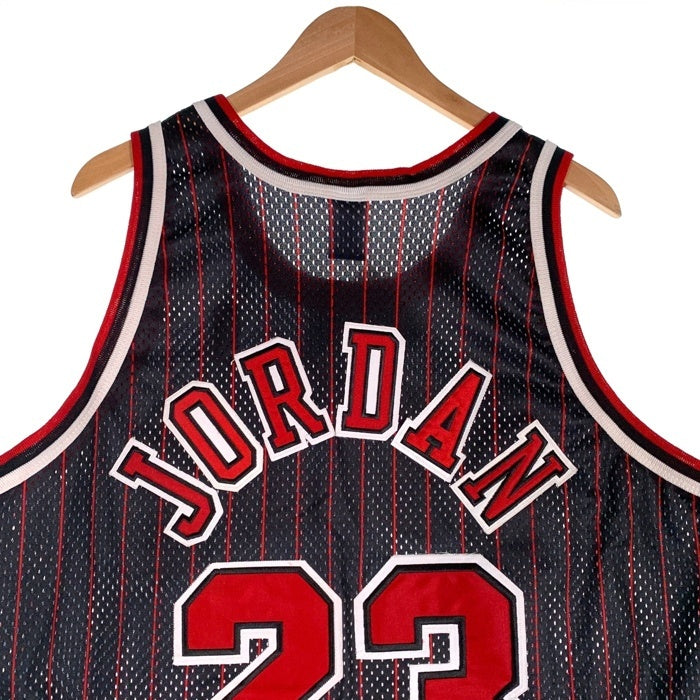 90's Champion チャンピオン Chicago Bulls シカゴ・ブルズ マイケルジョーダン タンクトップ ユニフォーム ブラック レッド ストライプ USA製 Size 48 福生店
