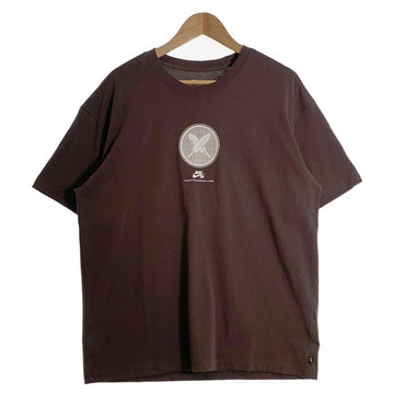 NIKE SB ナイキ U NK SB M90 YUTO S/S TEE 堀米雄斗 プリントTシャツ ブラウン FN0670-237 Size XL 福生店