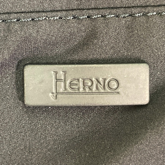 HERNO Laminar ヘルノ ラミナー PT00001UL-12691 ウォーターレペレント 1プリーツ テーパードパンツ ブラック sizeM 瑞穂店