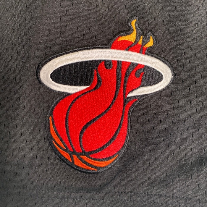 Just Don ジャストドン 20AW mitchell&ness ミッチェルアンドネス Swingman Shorts スウィングマンショーツ マイアミヒート メッシュ ショートパンツ バスパン ブラック Size M 福生店