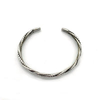 ノーブランド 6mm ツイスト シルバーバングル 925 福生店