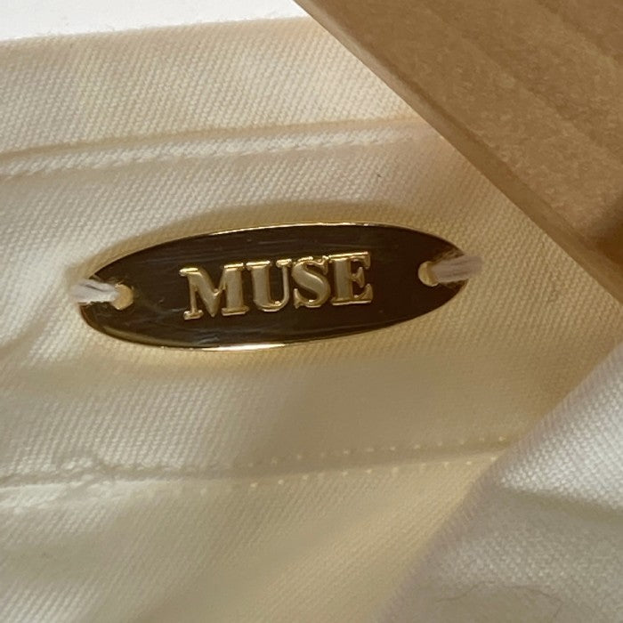 MUSE DE DEUXIEME CLASSE ミューズドゥドゥーズィエムクラス バックグログランリボン ショートシャツ ホワイト sizeF 瑞穂店
