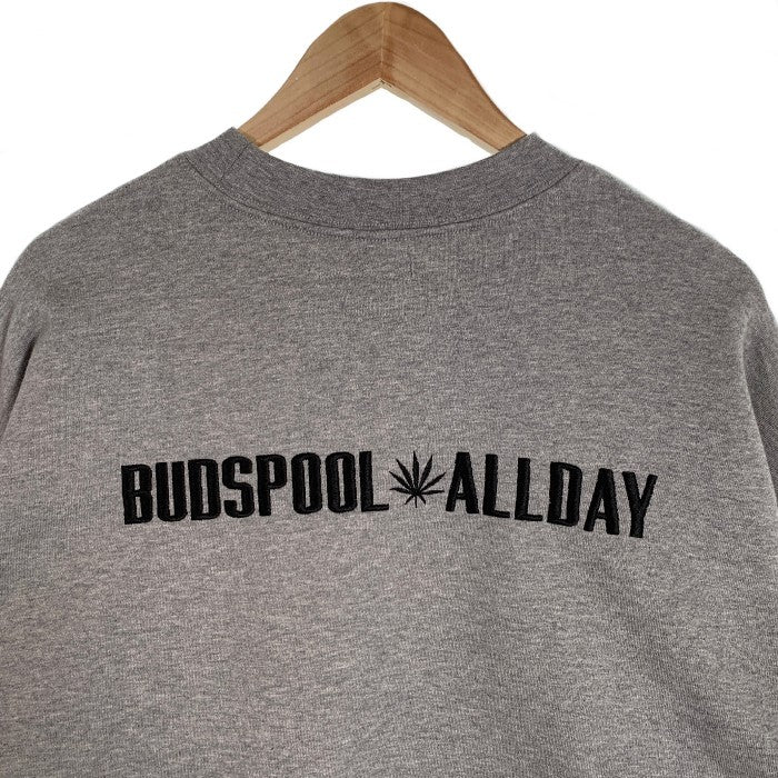 BUDSPOOL バッズプール All Day Crewneck クルーネックスウェットトレーナー 刺繡 グレー Size XXL 福生店