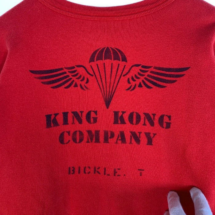 BUZZ RICKSON'S バズリクソンズ King Kong Company プリント スウェット クルーネック 前V レッド Size L 福生店