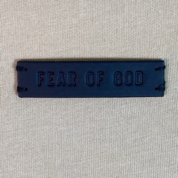 FEAR OF GOD フィアオブゴッド FGロゴ Tシャツ カーキベージュ sizeS 瑞穂店