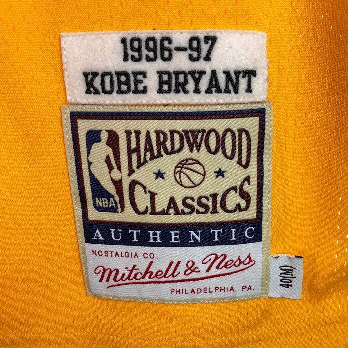 mitchell＆ness ミッチェルアンドネス レイカーズ コービー オーセンティックユニフォーム  イエロー sizeM 瑞穂店