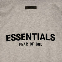 ESSENTIALS エッセンシャルズ フロッキーロゴプリント ロングスリーブ Ｔシャツ オートミール Size Ｌ 福生店