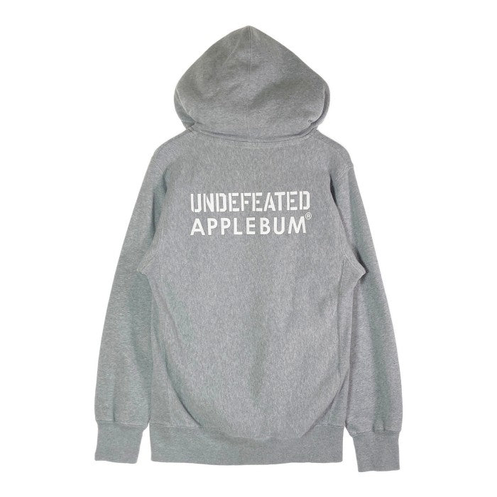 APPLEBUM × UNDEFEATED アップルバム × アンディフィーテッド ロゴパーカー グレー sizeM 瑞穂店