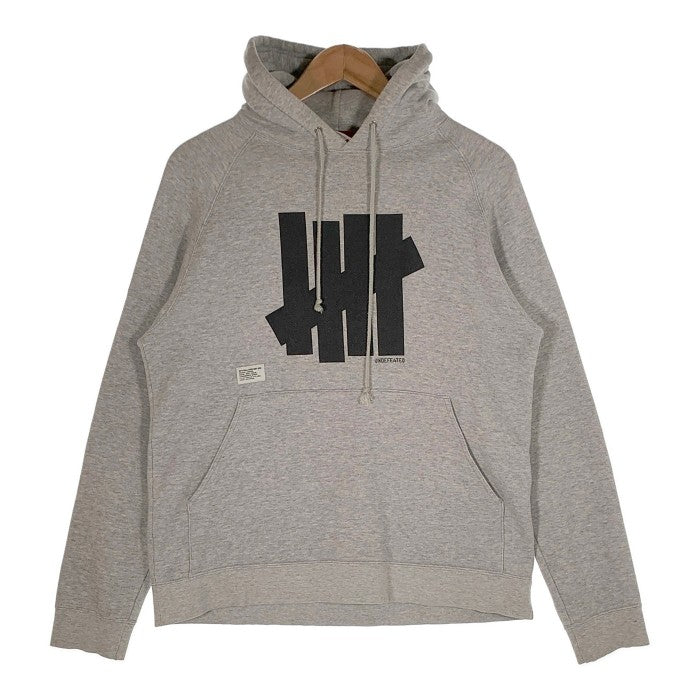 WTAPS ダブルタップス UNDEFEATED アンディーフィーテッド ロゴ クロスボーンプリント プルオーバースウェットパーカー グレー Size S 福生店