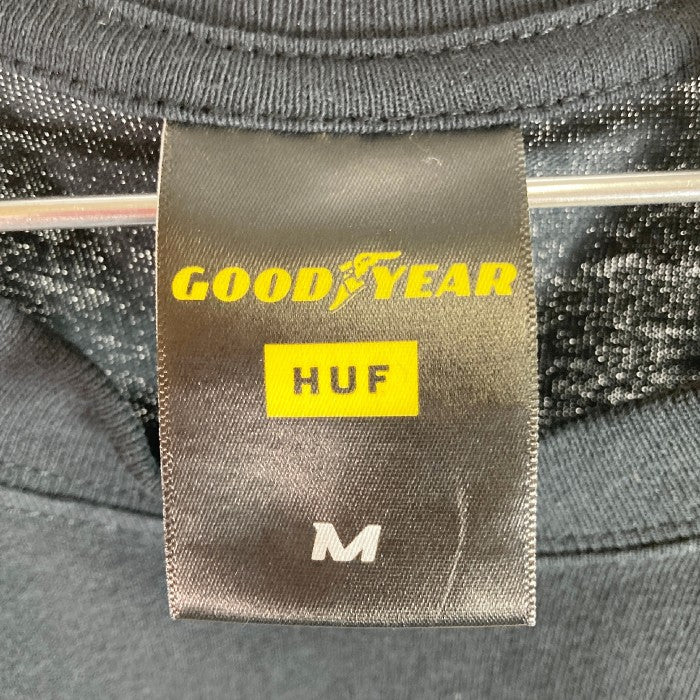 HUF×GOODYEAR ハフ×グッドイヤー レーシングカー プリントTシャツ ブラック sizeM 瑞穂店
