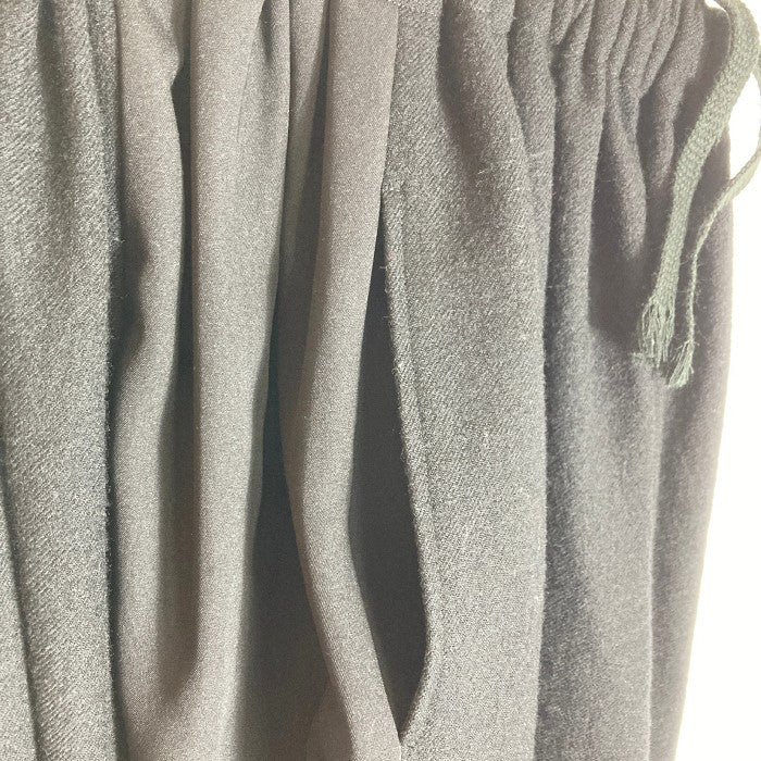 a. エードット イオグラフィック ウール裾ゴムスカート ブラック IOSK-18A17 sizeF 瑞穂店
