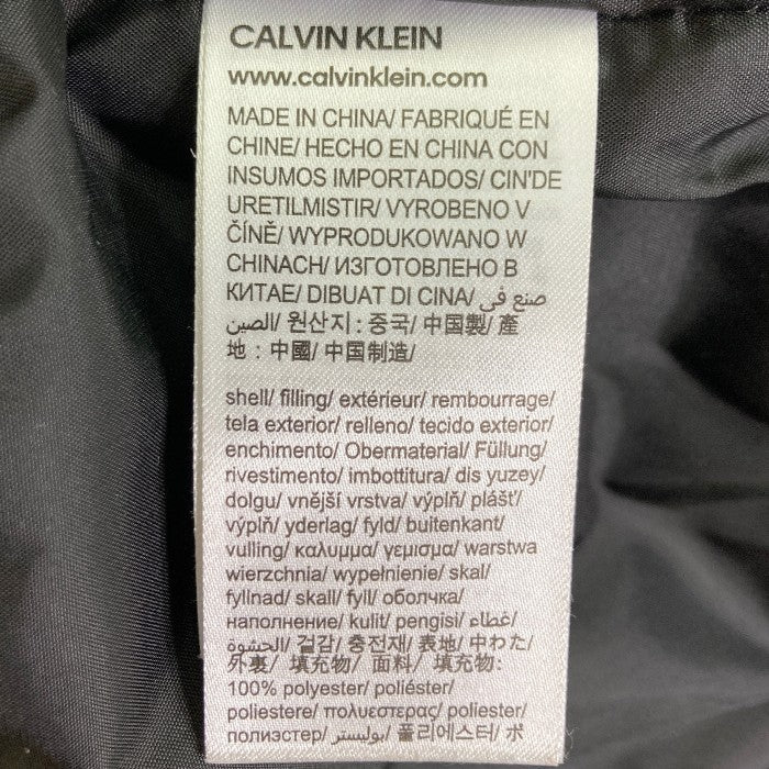 ブラック系商品番号カルバンクラインジーンズ バックプリント ジップジャケット M ブラック系 Calvin klein Jeans メンズ   【230112】