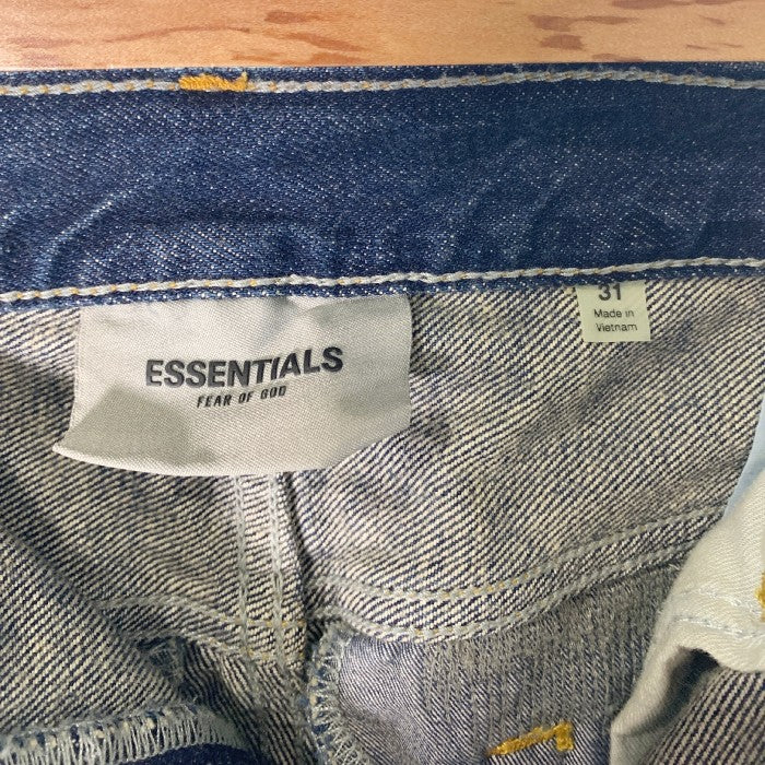 FEAR OF GOD ESSENTIALS ダメージ加工デニムパンツです - パンツ